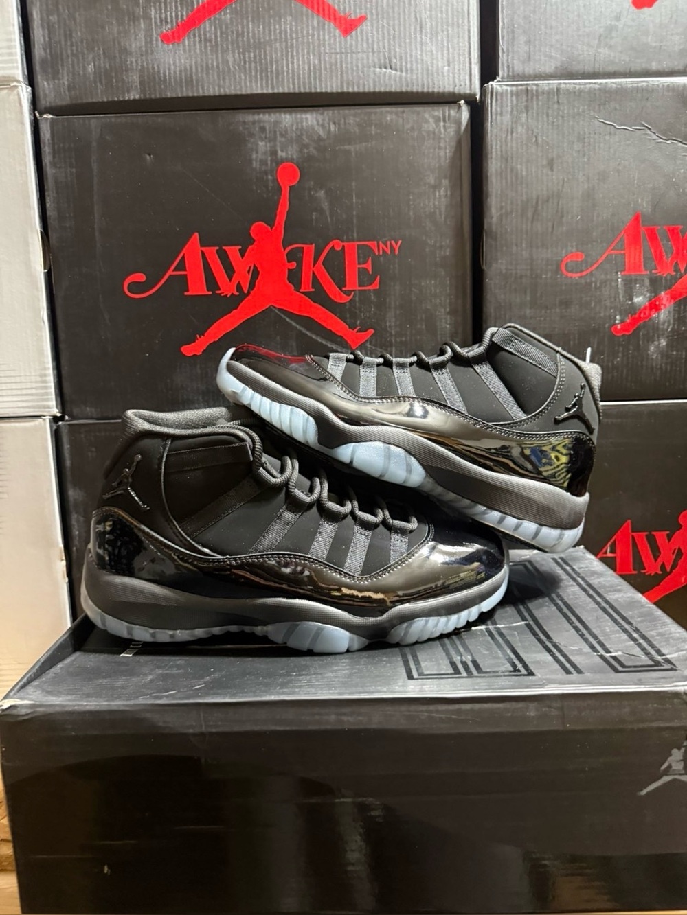 Jordan 11 Retro (Cap and Gown)